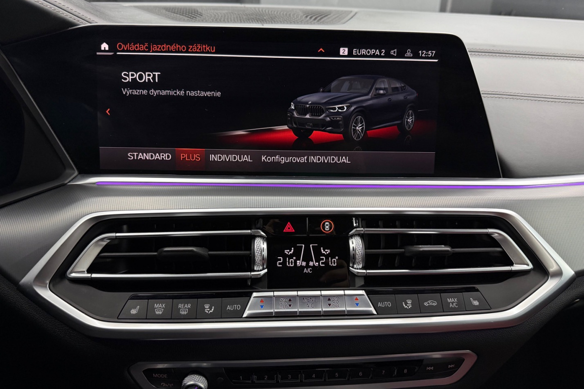 Ponuka vozidiel / BMW X6 xDrive 40i A/T - video