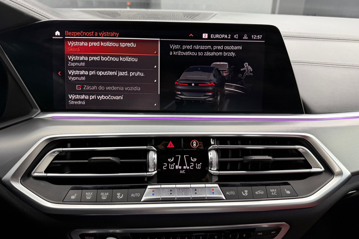 Ponuka vozidiel / BMW X6 xDrive 40i A/T - video