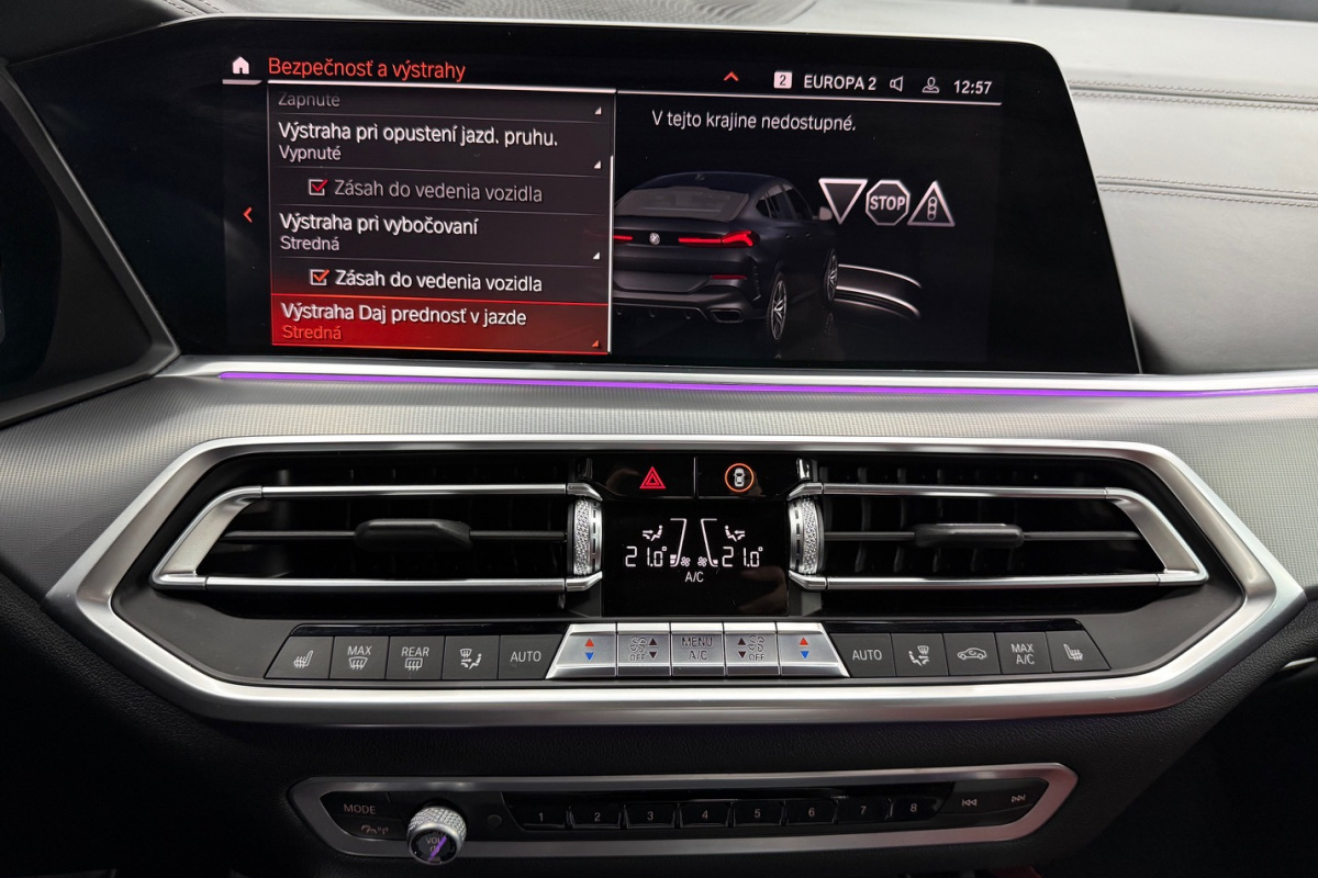 Ponuka vozidiel / BMW X6 xDrive 40i A/T - video