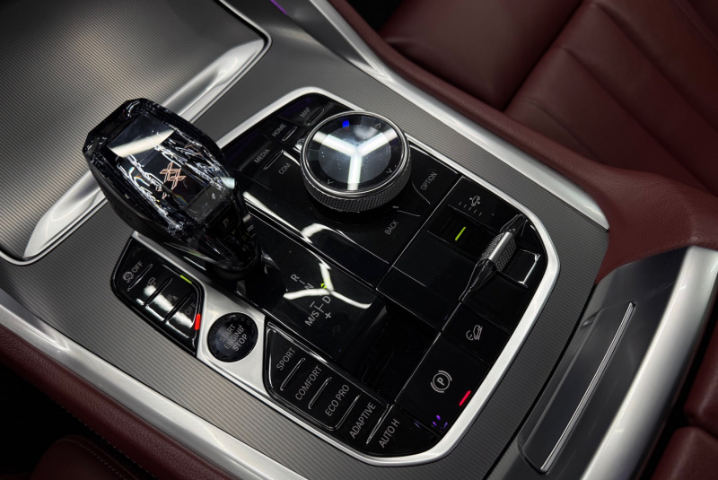  Ponuka vozidiel / BMW X6 xDrive 40i A/T - video