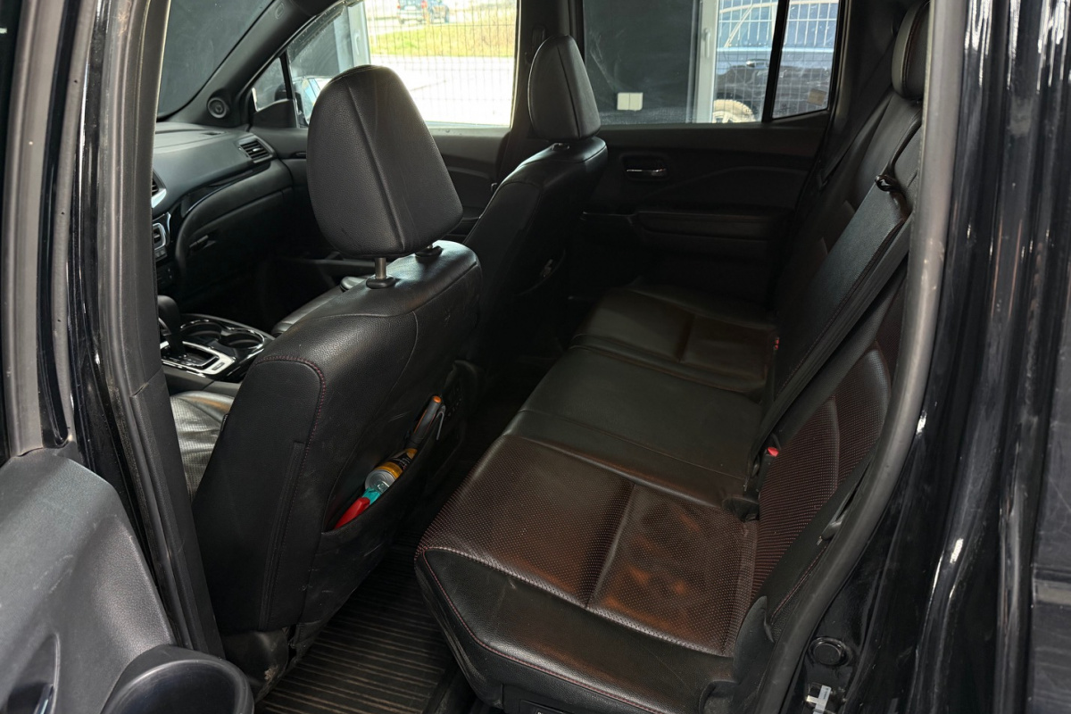 Ponuka vozidiel / Honda Ridgeline 3.5 V6 Black Edition - video Ponuka vozidiel / Honda Ridgeline 3.5 V6 Black Edition - video