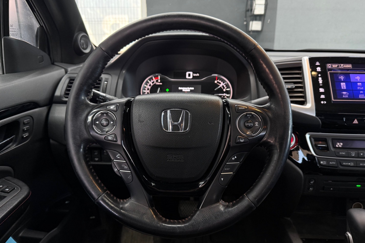 Ponuka vozidiel / Honda Ridgeline 3.5 V6 Black Edition - video Ponuka vozidiel / Honda Ridgeline 3.5 V6 Black Edition - video