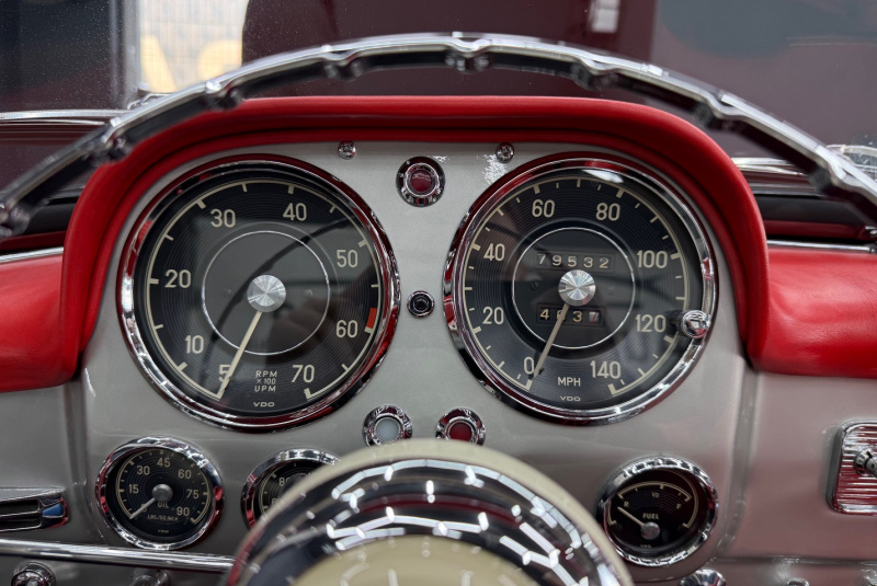 Ponuka vozidiel / Mercedes-Benz SL 190 - video Ponuka vozidiel / Mercedes-Benz SL 190 - video