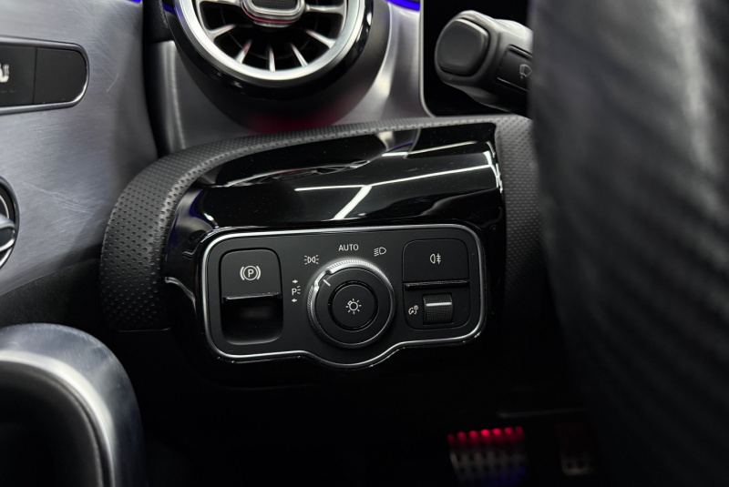 Ponuka vozidiel / Mercedes-Benz CLA Kupé 180 A/T - video Ponuka vozidiel / Mercedes-Benz CLA Kupé 180 A/T - video