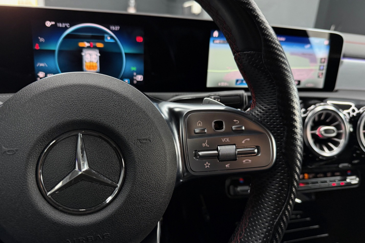 Ponuka vozidiel / Mercedes-Benz CLA Kupé 180 A/T - video