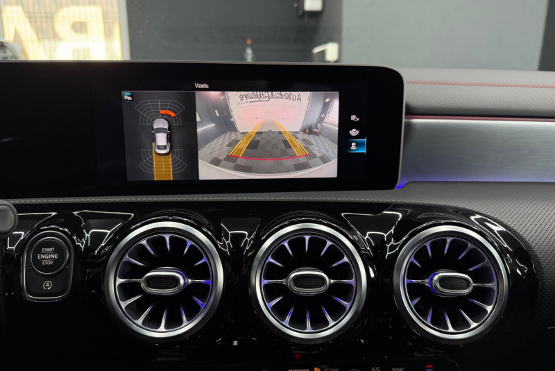  Ponuka vozidiel / Mercedes-Benz CLA Kupé 180 A/T - video