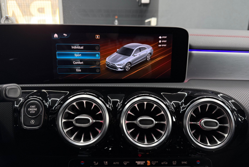 Ponuka vozidiel / Mercedes-Benz CLA Kupé 180 A/T - video Ponuka vozidiel / Mercedes-Benz CLA Kupé 180 A/T - video