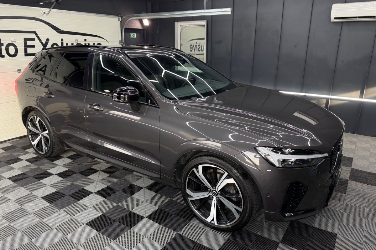 Ponuka vozidiel / Volvo XC60 2.0 B4 mHEV R-Design AWD A/T - video Ponuka vozidiel / Volvo XC60 2.0 B4 mHEV R-Design AWD A/T - video