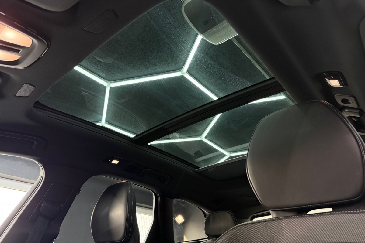 Ponuka vozidiel / Volvo XC60 2.0 B4 mHEV R-Design AWD A/T - video Ponuka vozidiel / Volvo XC60 2.0 B4 mHEV R-Design AWD A/T - video