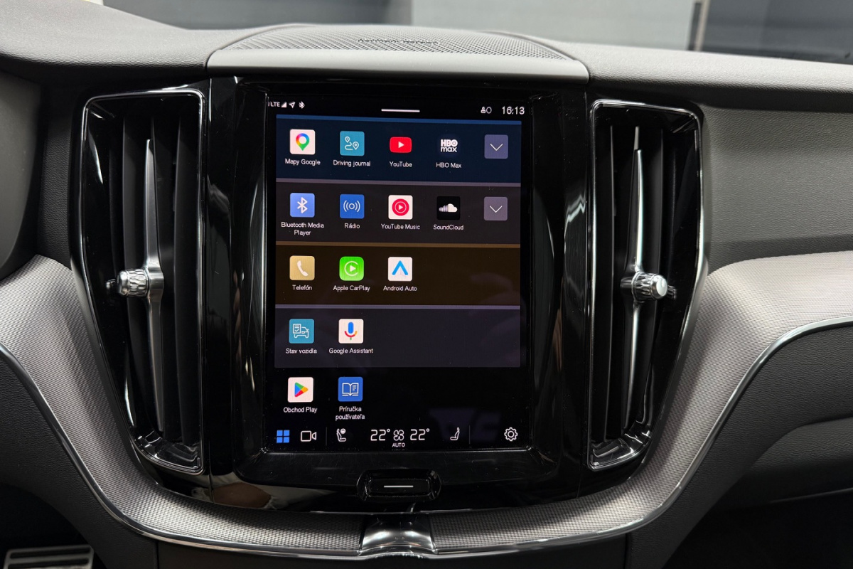 Ponuka vozidiel / Volvo XC60 2.0 B4 mHEV R-Design AWD A/T - video Ponuka vozidiel / Volvo XC60 2.0 B4 mHEV R-Design AWD A/T - video