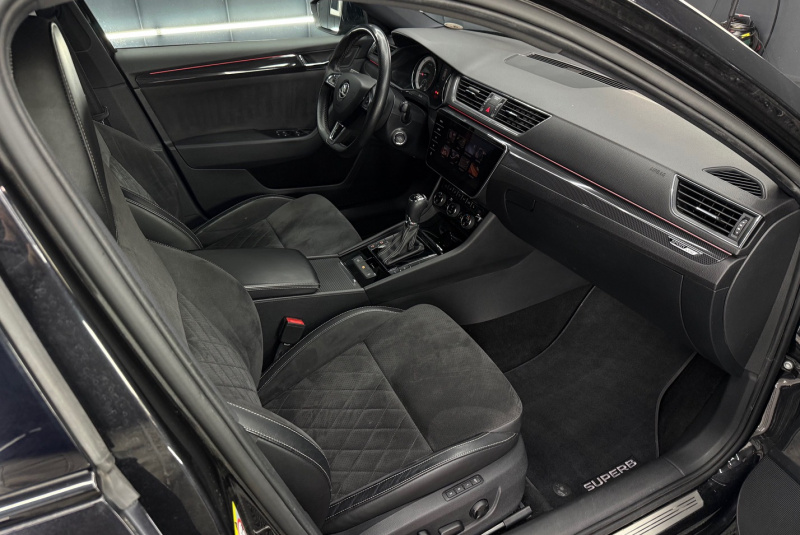  Ponuka vozidiel / Škoda Superb Combi 2.0 TDI Sportline DSG - video