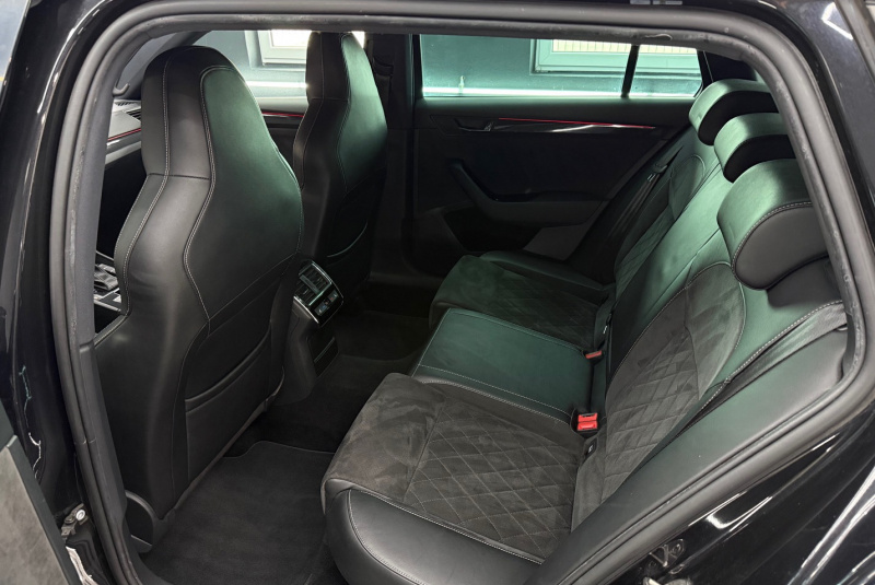 Ponuka vozidiel / Škoda Superb Combi 2.0 TDI Sportline DSG - video Ponuka vozidiel / Škoda Superb Combi 2.0 TDI Sportline DSG - video