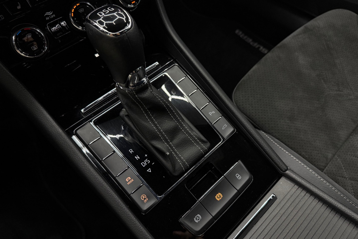 Ponuka vozidiel / Škoda Superb Combi 2.0 TDI Sportline DSG - video Ponuka vozidiel / Škoda Superb Combi 2.0 TDI Sportline DSG - video