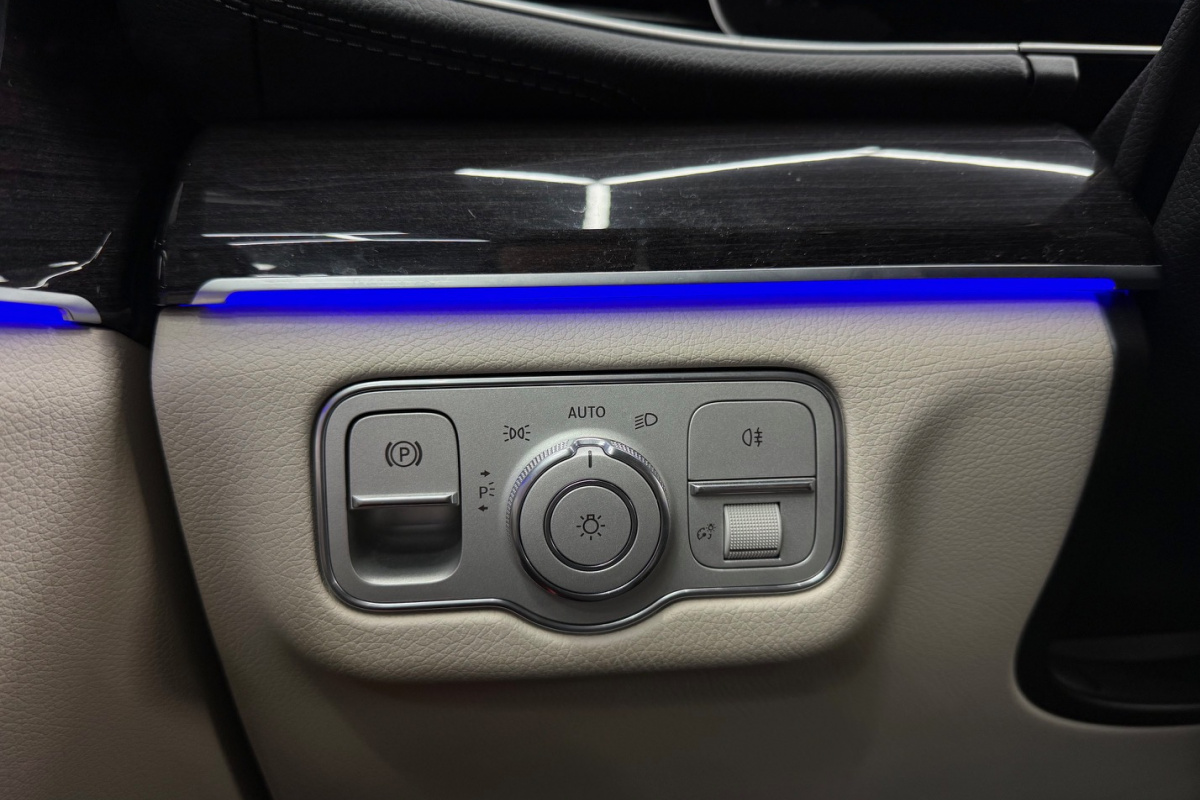 Ponuka vozidiel / Mercedes-Benz GLS 450 mHEV 4MATIC AMG - video