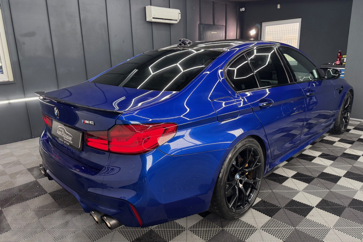 Ponuka vozidiel / BMW M5 COMPETITION - AKRAPOVIČ - KERAMICKÉ BRZDY - CARBON - video