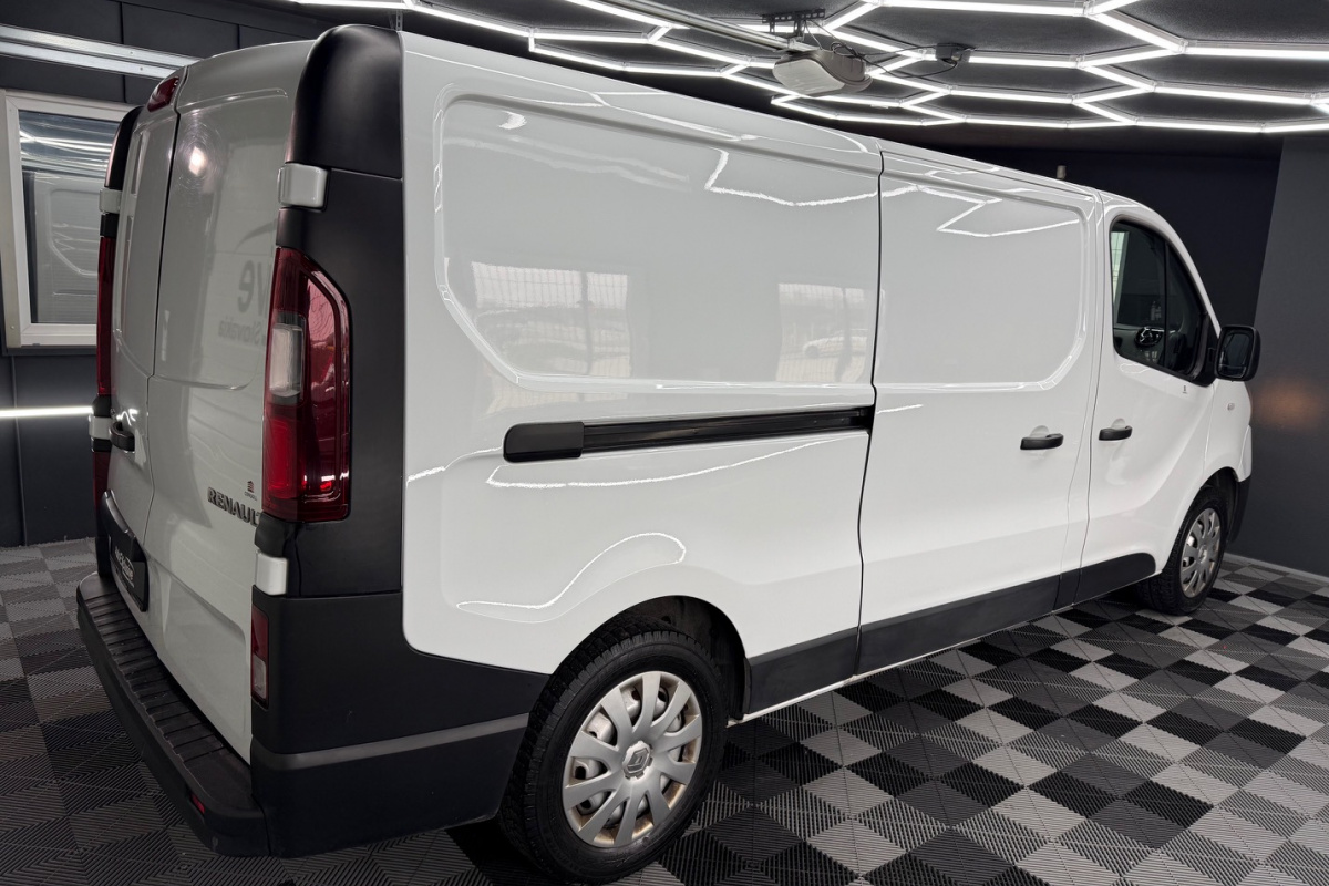 Ponuka vozidiel / Renault Trafic 1.6 - video