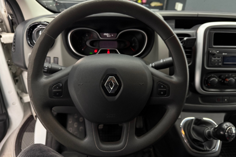 Ponuka vozidiel / Renault Trafic 1.6 - video Ponuka vozidiel / Renault Trafic 1.6 - video