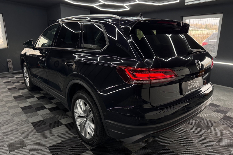  Ponuka vozidiel / Volkswagen Touareg 3.0 V6 TDI SCR Elegance 4Motion Tiptronic - video