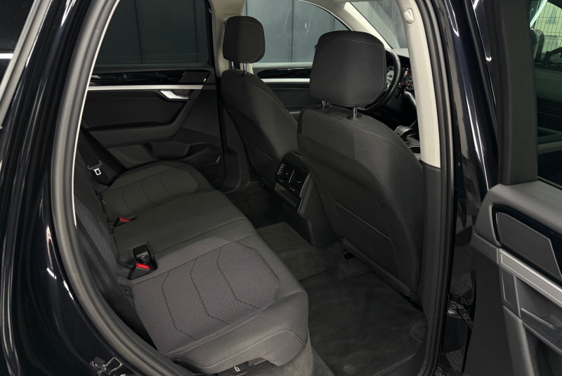  Ponuka vozidiel / Volkswagen Touareg 3.0 V6 TDI SCR Elegance 4Motion Tiptronic - video