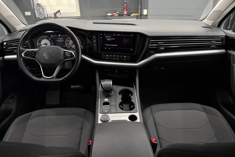  Ponuka vozidiel / Volkswagen Touareg 3.0 V6 TDI SCR Elegance 4Motion Tiptronic - video