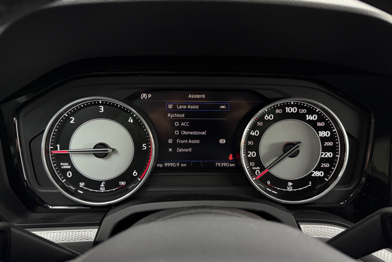  Ponuka vozidiel / Volkswagen Touareg 3.0 V6 TDI SCR Elegance 4Motion Tiptronic - video