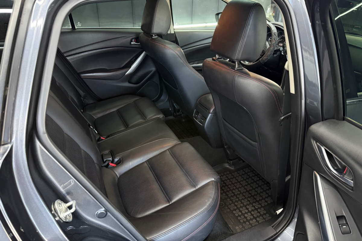 Ponuka vozidiel / Mazda 6 Combi (Wagon) 6 2.5 Skyactiv-G Revolution A/T - video