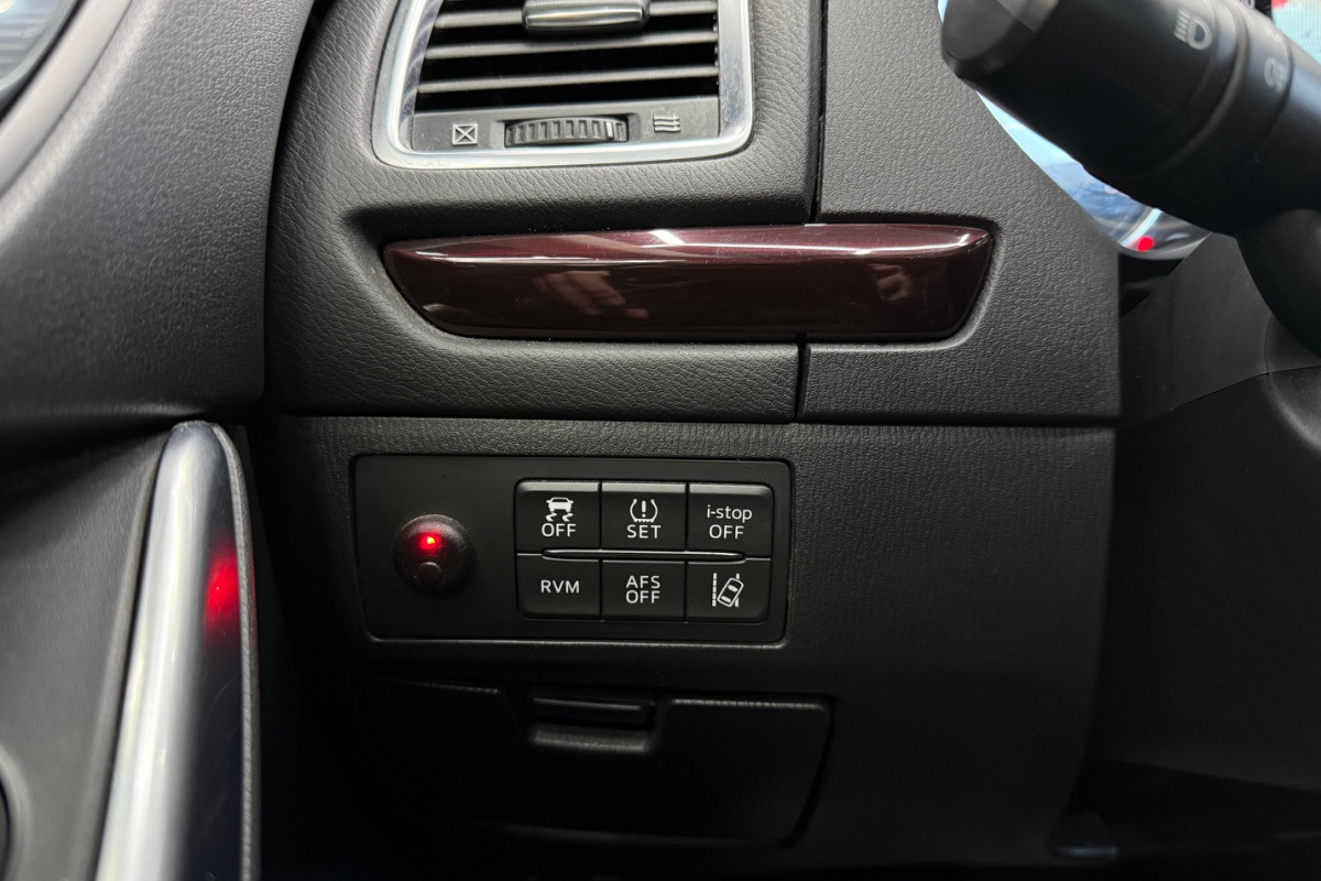 Ponuka vozidiel / Mazda 6 Combi (Wagon) 6 2.5 Skyactiv-G Revolution A/T - video