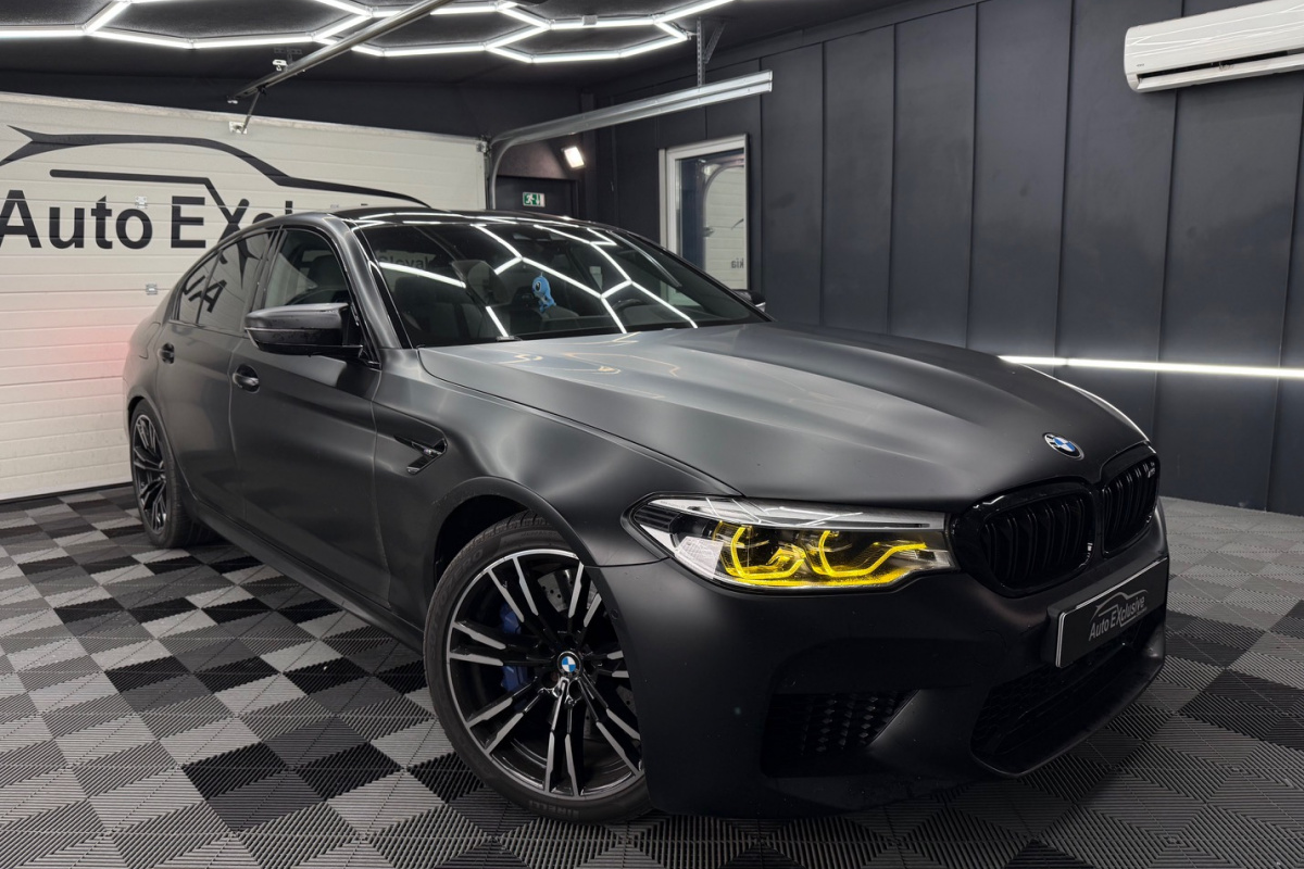 Ponuka vozidiel / BMW M5 4.4 V8 xDrive Remus - video