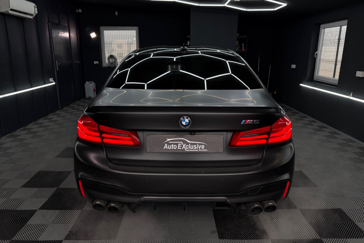 Ponuka vozidiel / BMW M5 4.4 V8 xDrive Remus - video