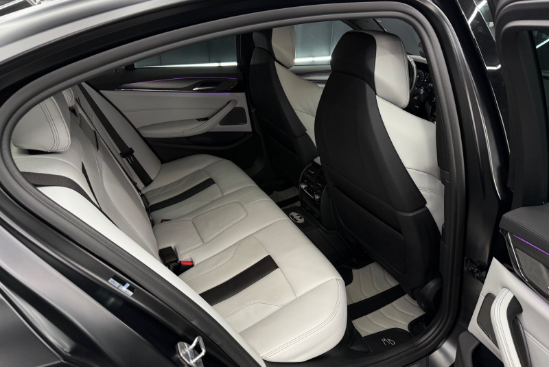  Ponuka vozidiel / BMW M5 4.4 V8 xDrive Remus - video