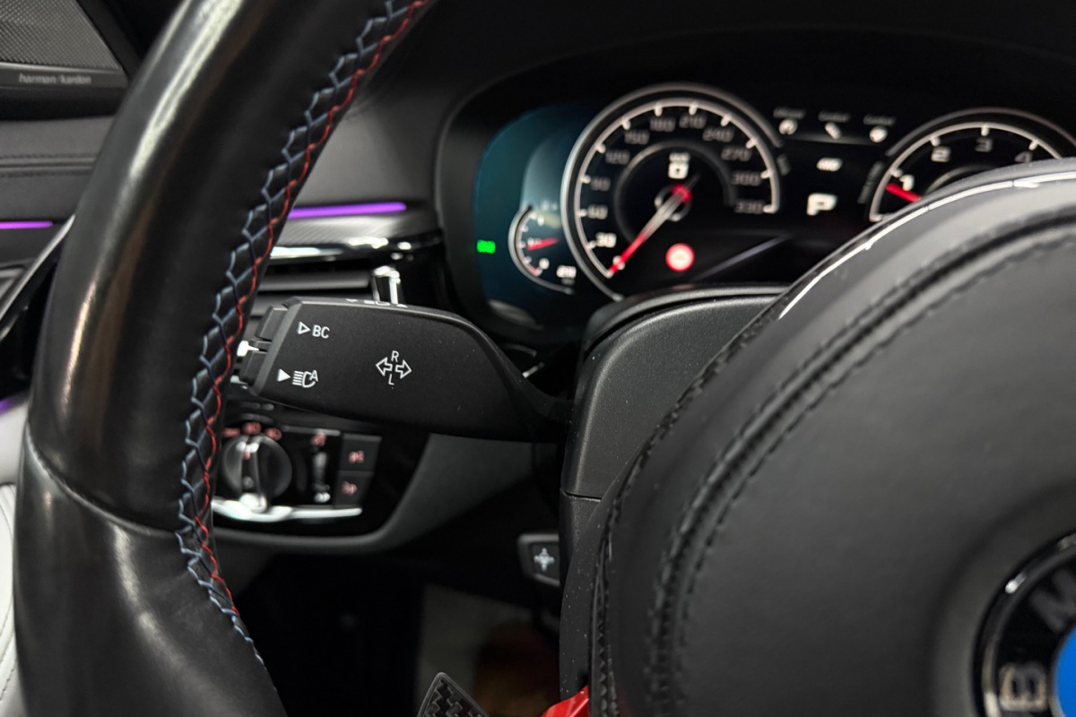 Ponuka vozidiel / BMW M5 4.4 V8 xDrive Remus - video