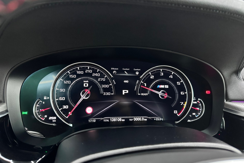  Ponuka vozidiel / BMW M5 4.4 V8 xDrive Remus - video