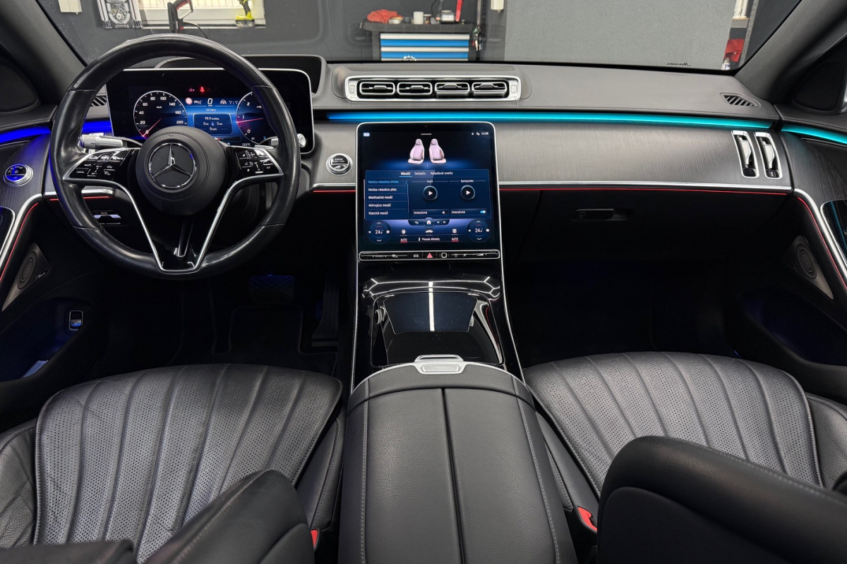 Ponuka vozidiel / Mercedes-Benz S trieda Sedan 350 d 4MATIC A/T - video