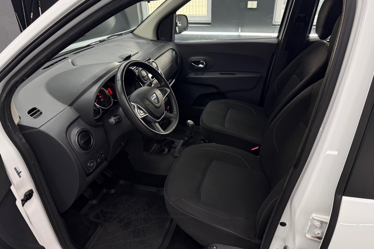 Ponuka vozidiel / Dacia Lodgy 1.6 SCe Access - video Ponuka vozidiel / Dacia Lodgy 1.6 SCe Access - video