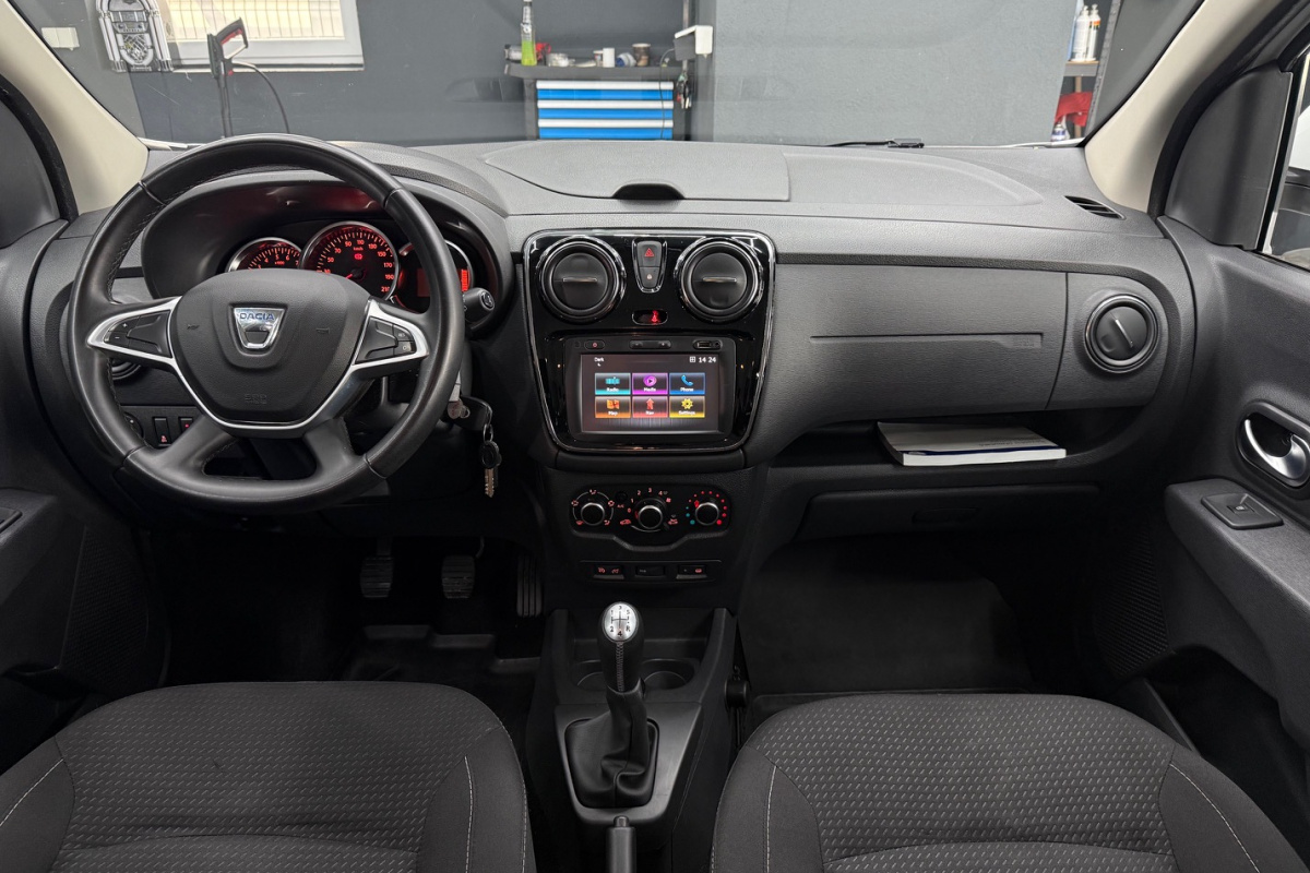 Ponuka vozidiel / Dacia Lodgy 1.6 SCe Access - video Ponuka vozidiel / Dacia Lodgy 1.6 SCe Access - video