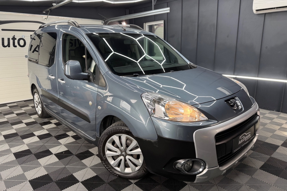 Ponuka vozidiel / Peugeot Partner Tepee 1.6 HDi FAP 92k Happy Family - video