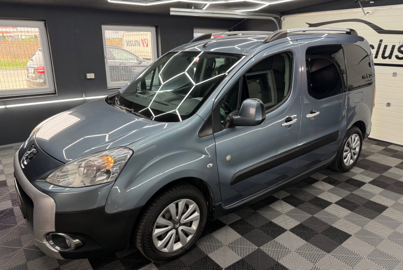 Ponuka vozidiel / Peugeot Partner Tepee 1.6 HDi FAP 92k Happy Family - video Ponuka vozidiel / Peugeot Partner Tepee 1.6 HDi FAP 92k Happy Family - video