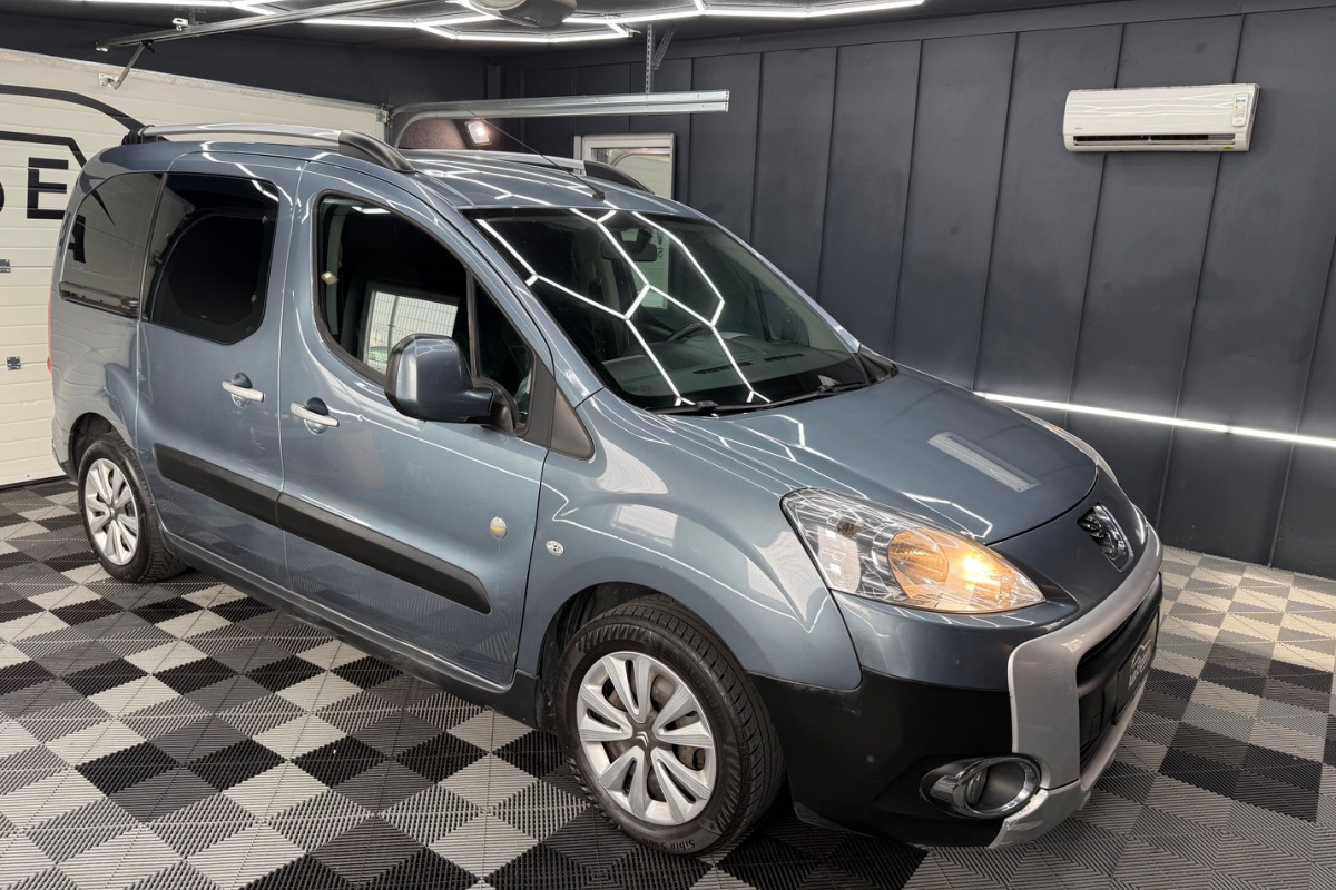 Ponuka vozidiel / Peugeot Partner Tepee 1.6 HDi FAP 92k Happy Family - video Ponuka vozidiel / Peugeot Partner Tepee 1.6 HDi FAP 92k Happy Family - video