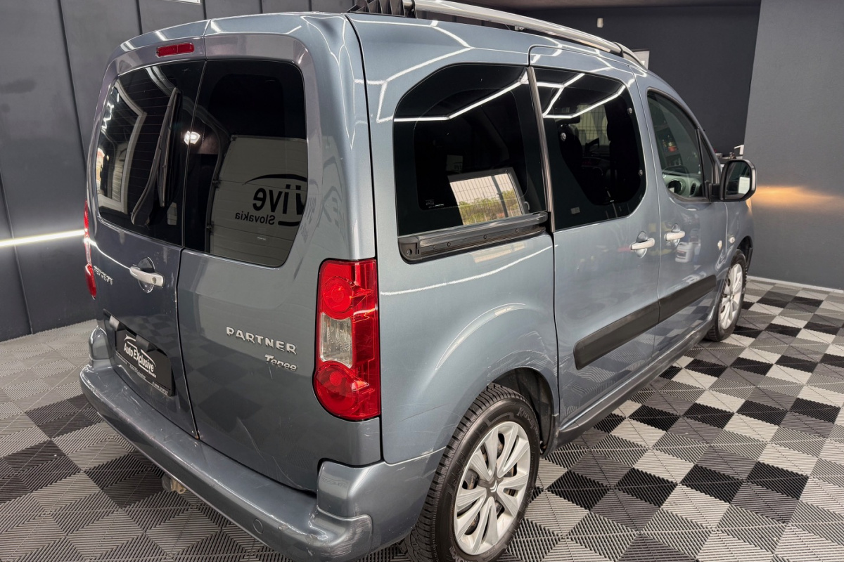 Ponuka vozidiel / Peugeot Partner Tepee 1.6 HDi FAP 92k Happy Family - video