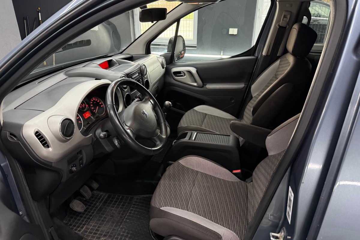 Ponuka vozidiel / Peugeot Partner Tepee 1.6 HDi FAP 92k Happy Family - video