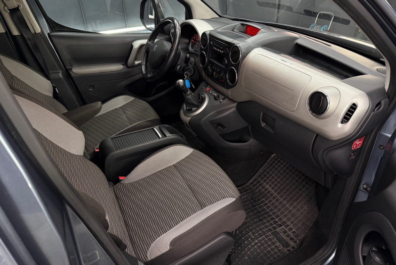  Ponuka vozidiel / Peugeot Partner Tepee 1.6 HDi FAP 92k Happy Family - video