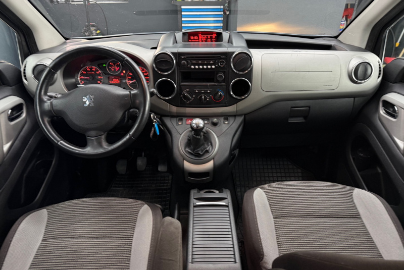 Ponuka vozidiel / Peugeot Partner Tepee 1.6 HDi FAP 92k Happy Family - video Ponuka vozidiel / Peugeot Partner Tepee 1.6 HDi FAP 92k Happy Family - video