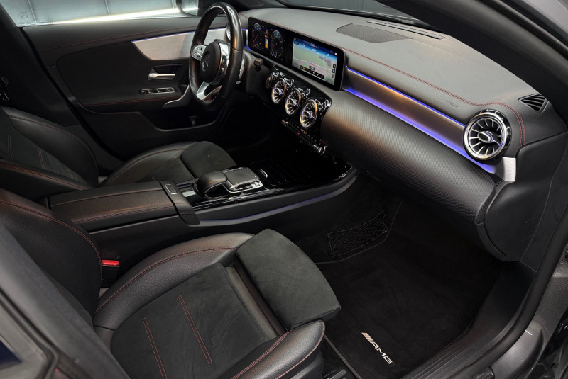  Ponuka vozidiel / Mercedes-Benz CLA Shooting Brake 220 AMG Line - video