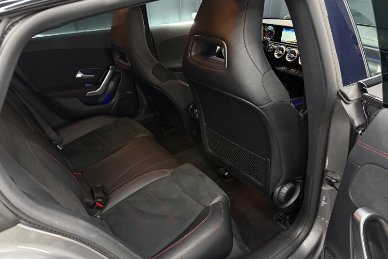  Ponuka vozidiel / Mercedes-Benz CLA Shooting Brake 220 AMG Line - video