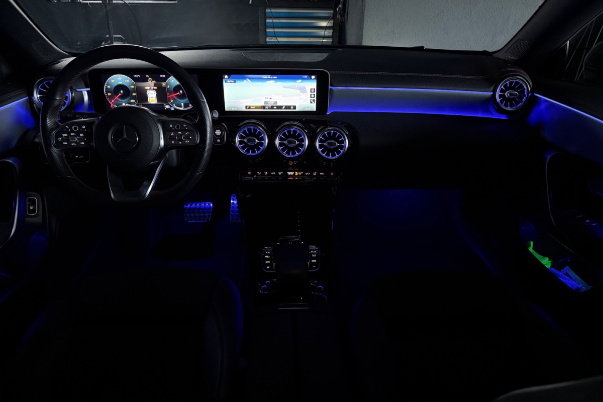 Ponuka vozidiel / Mercedes-Benz CLA Shooting Brake 220 AMG Line - video