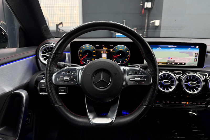 Ponuka vozidiel / Mercedes-Benz CLA Shooting Brake 220 AMG Line - video Ponuka vozidiel / Mercedes-Benz CLA Shooting Brake 220 AMG Line - video