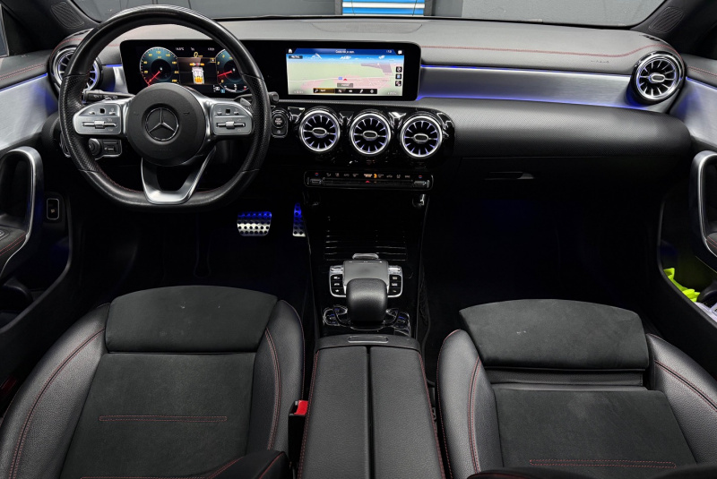  Ponuka vozidiel / Mercedes-Benz CLA Shooting Brake 220 AMG Line - video