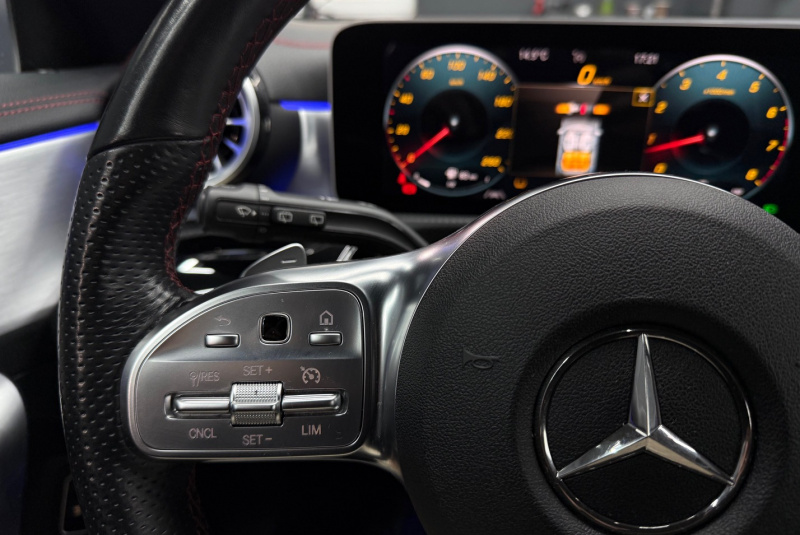  Ponuka vozidiel / Mercedes-Benz CLA Shooting Brake 220 AMG Line - video