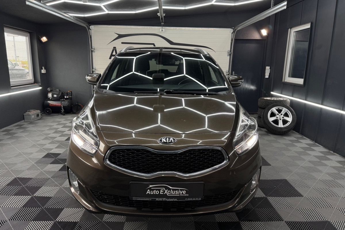 Ponuka vozidiel / Kia Carens 1.7 CRDi 141k Gold A7 - video Ponuka vozidiel / Kia Carens 1.7 CRDi 141k Gold A7 - video