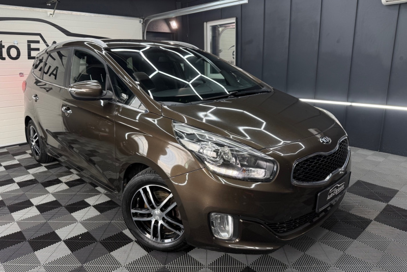  Ponuka vozidiel / Kia Carens 1.7 CRDi 141k Gold A7 - video